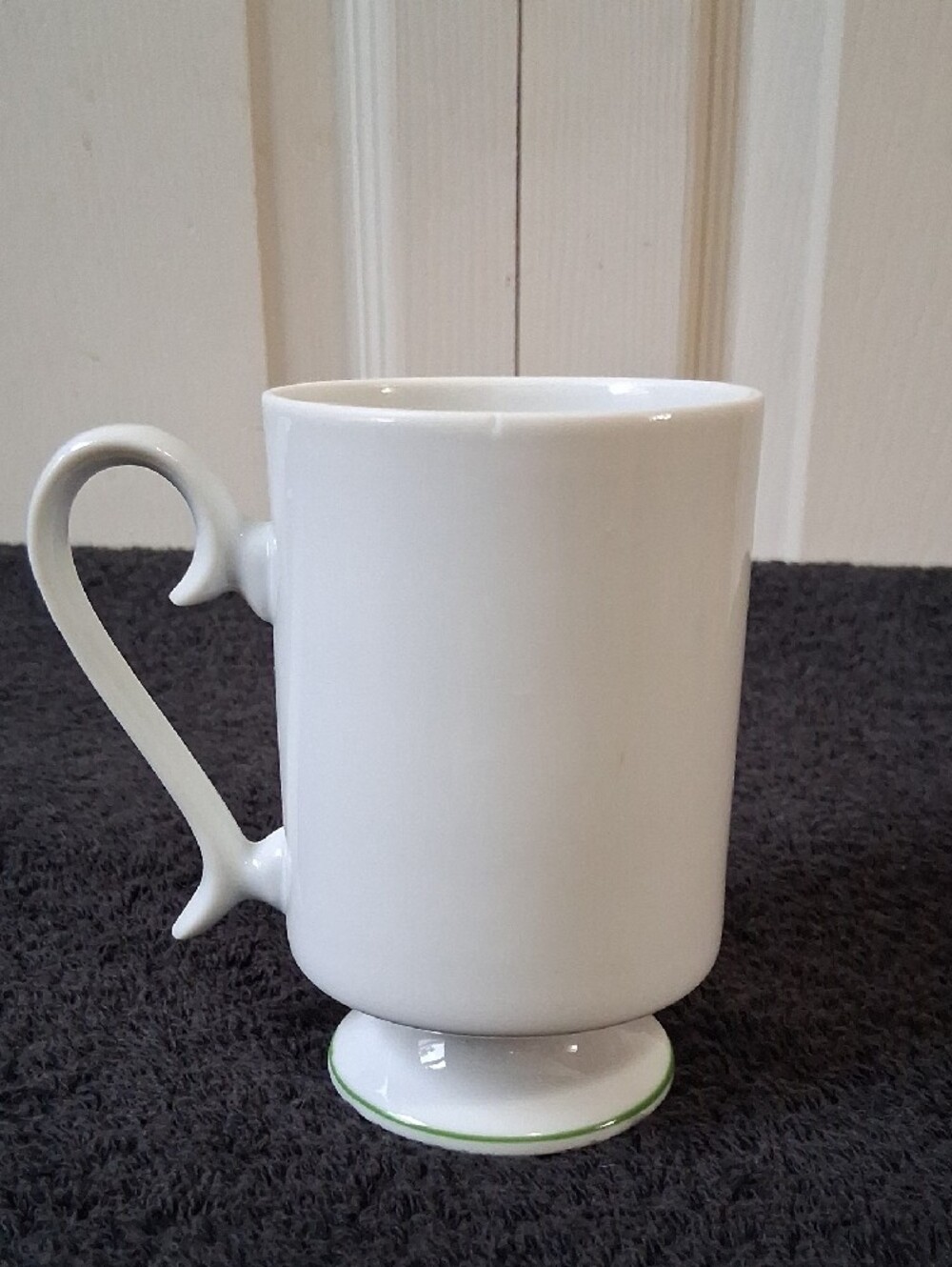 Holly Hobbie Ceramic Pedestal Mug Yellow Floral "Happiness Is Having Someone..." - Picture 3 of 9